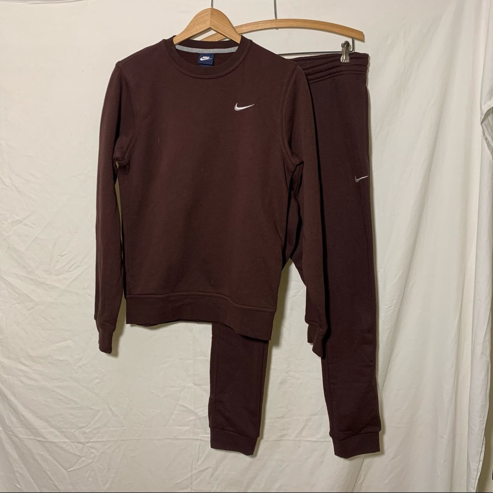 Nike Men’s Sweatsuit